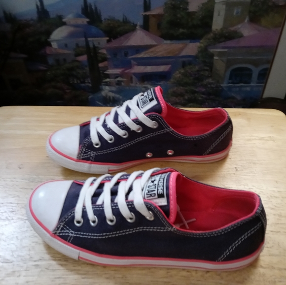 🏀😘CONVERSE ALL STAR LADY WEAR⛵SIZE 6,PINK,BLACK,WHITE COLOR.🌅 - Picture 2 of 16